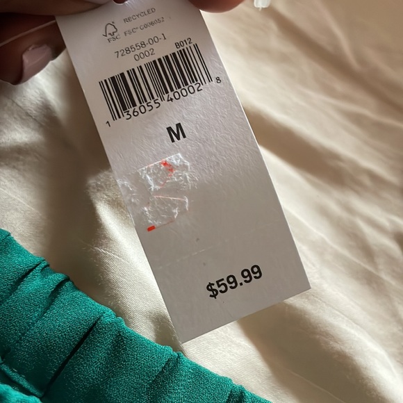 Banana Republic green flair skirt - Picture 3 of 3